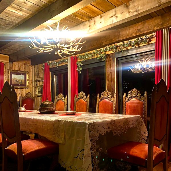 Salle à manger du chalet
